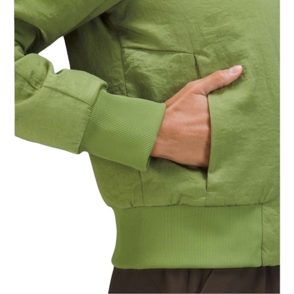 LULULEMON Non Stop Bomber Reversible Jacket in Green Foliage Size 8 and Size 4 - Picture 3 of 16
